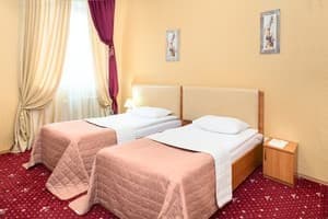 Готель SHINE 5