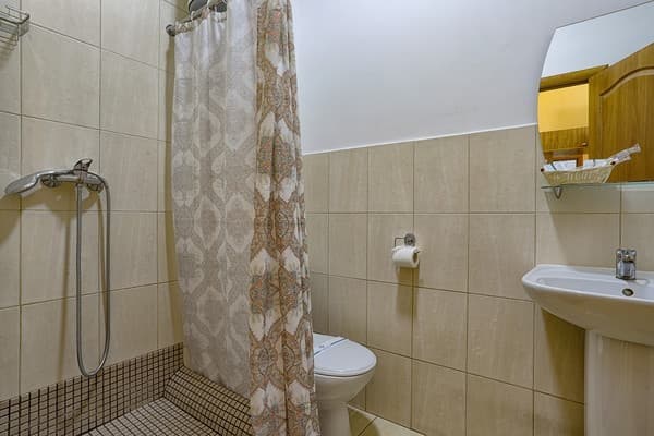 Готель Арнаутський 5